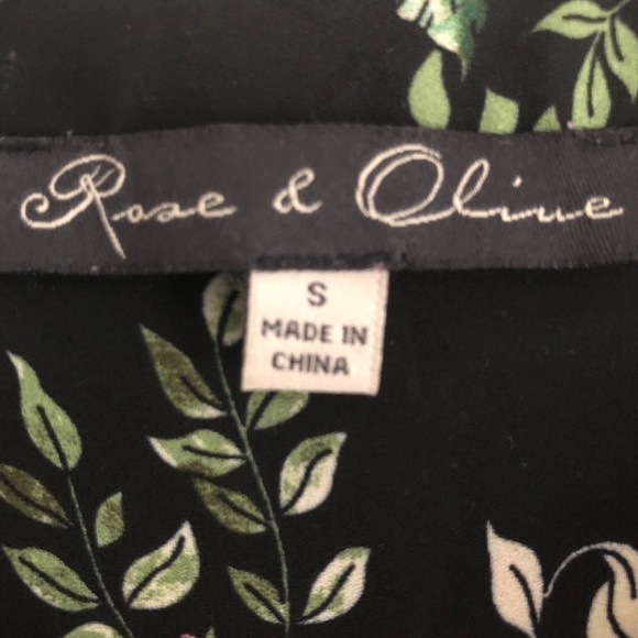 Rose & Olive Black Floral Long Sleeve Blouse Size Small - Picture 2 of 12
